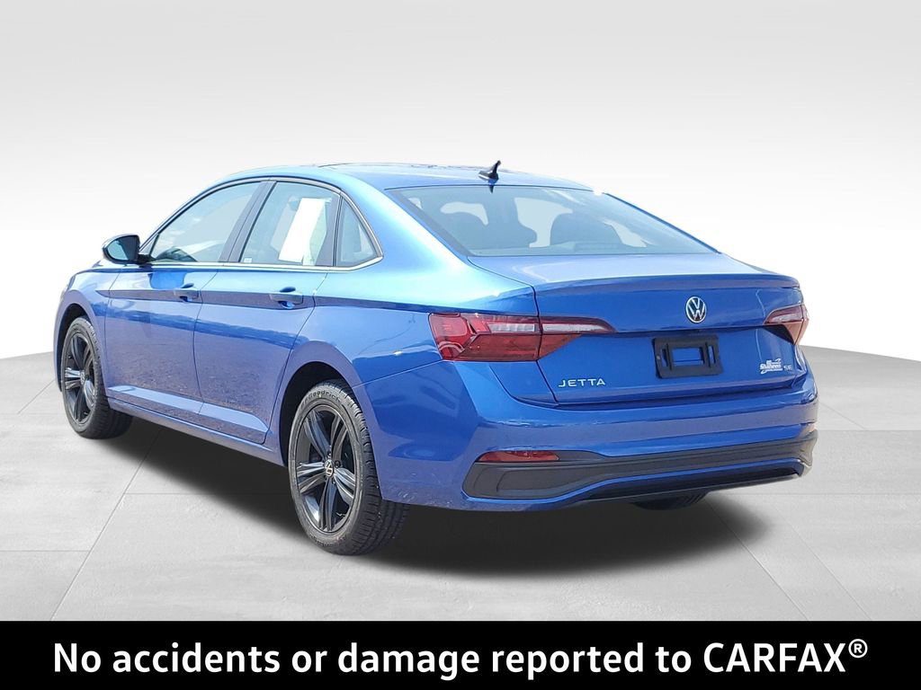 Used 2023 Volkswagen Jetta SE image 4