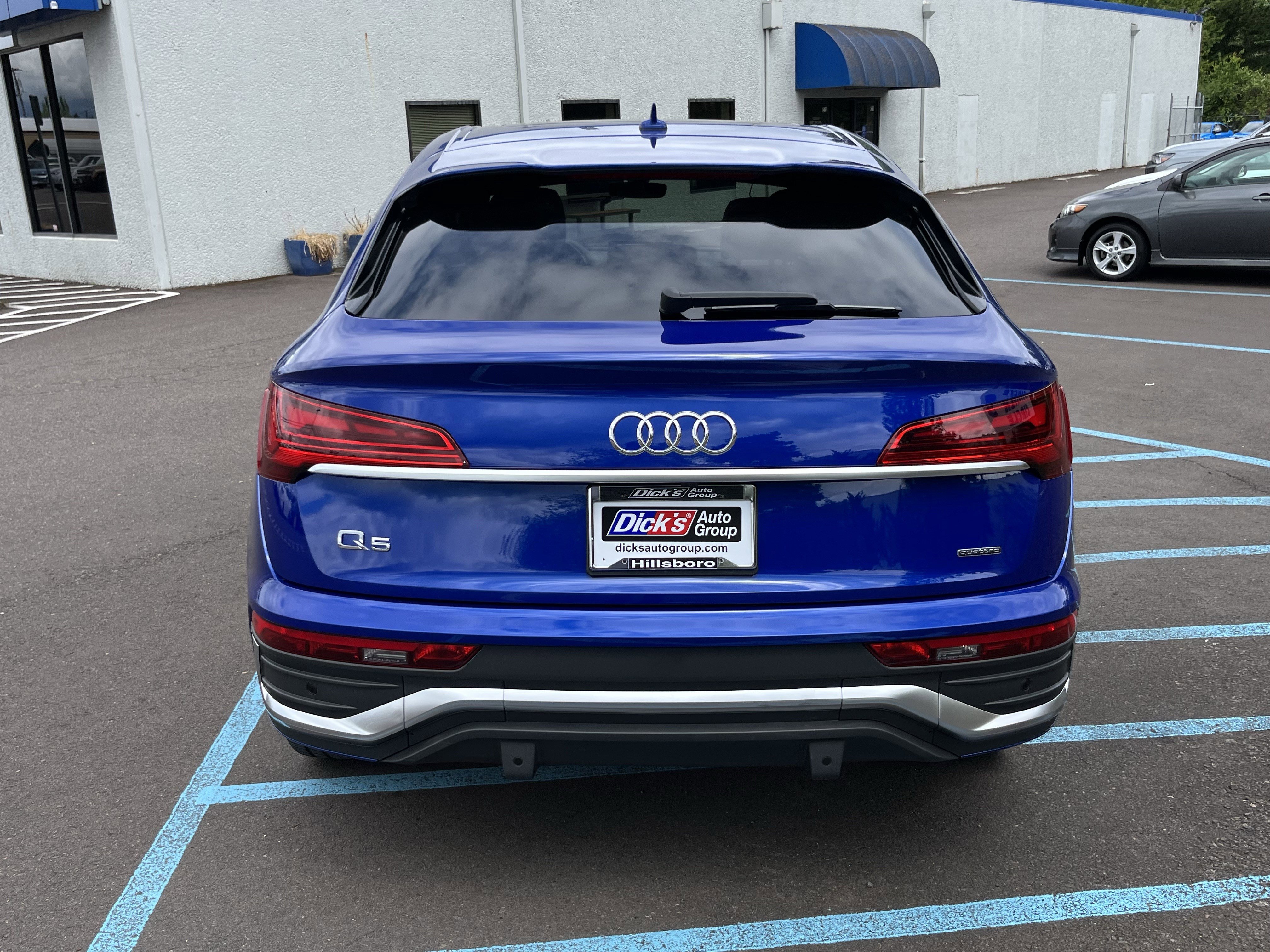 Used 2021 Audi Q5 2.0T Premium Plus w/ Premium Plus Package AWD/4WD image 4
