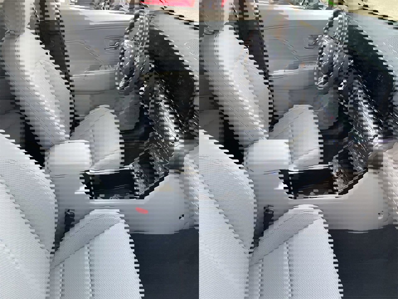 Used 2025 Hyundai Kona Limited image 11