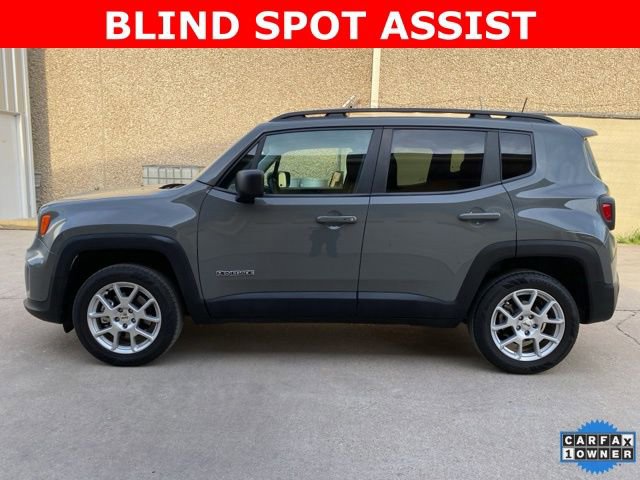 Used 2022 Jeep Renegade Latitude image 2
