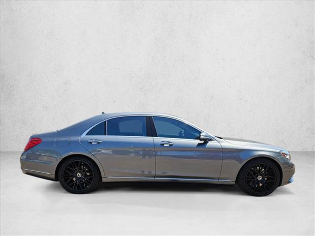 Used 2017 Mercedes-Benz S 550 Sedan image 4