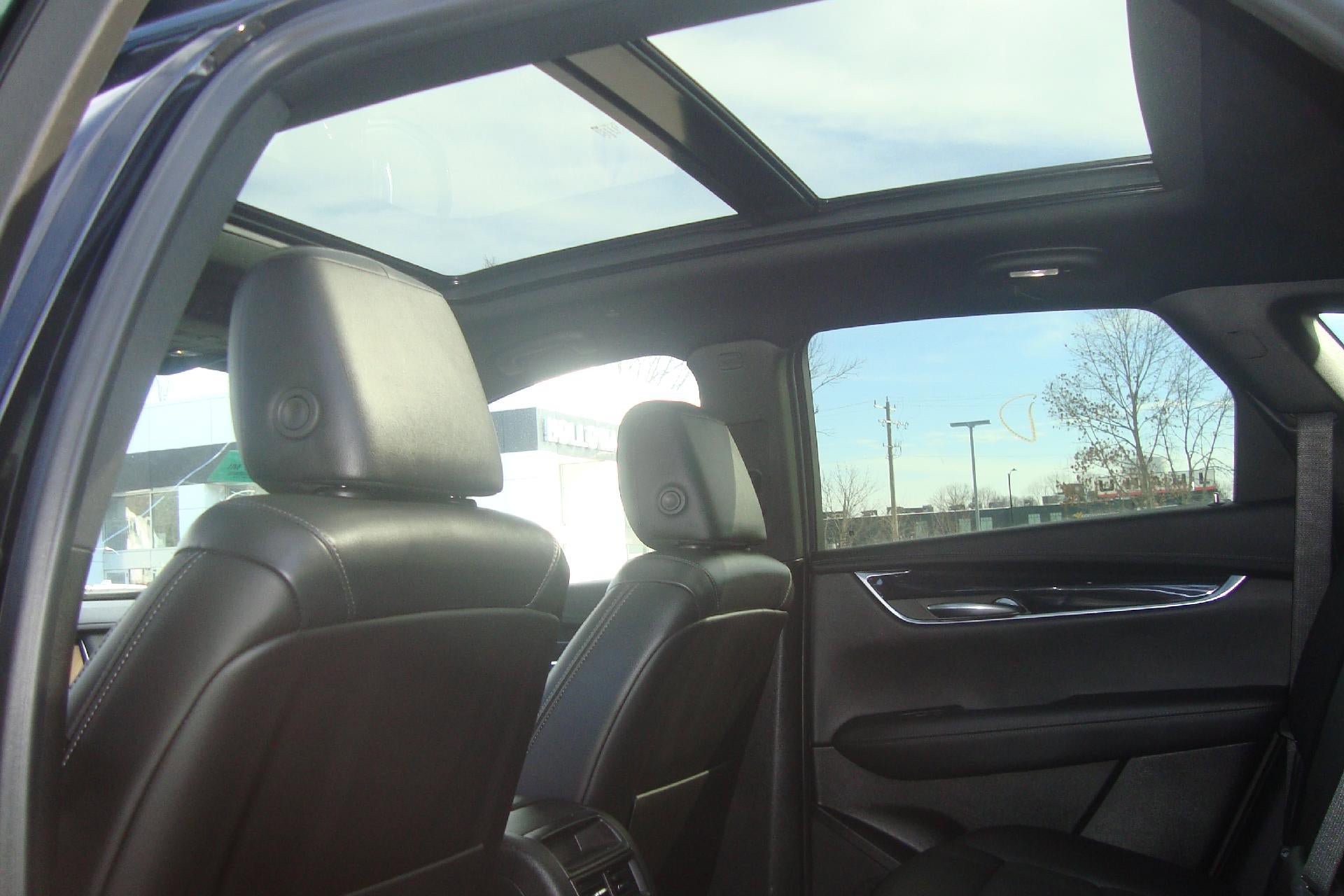 Used 2022 Cadillac XT5 Premium Luxury AWD/4WD image 19
