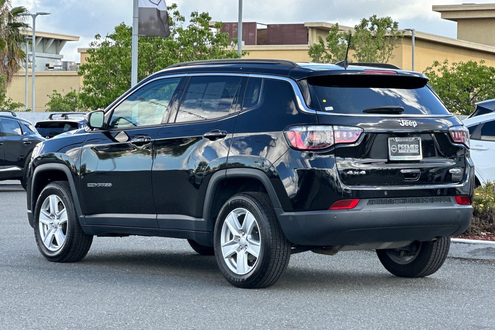 Used 2022 Jeep Compass Latitude w/ Convenience Group image 6