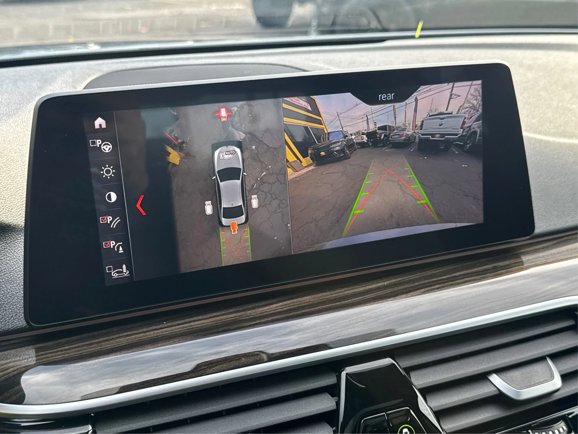 Used 2019 BMW 540i xDrive 540i xDrive Sedan 4D image 33