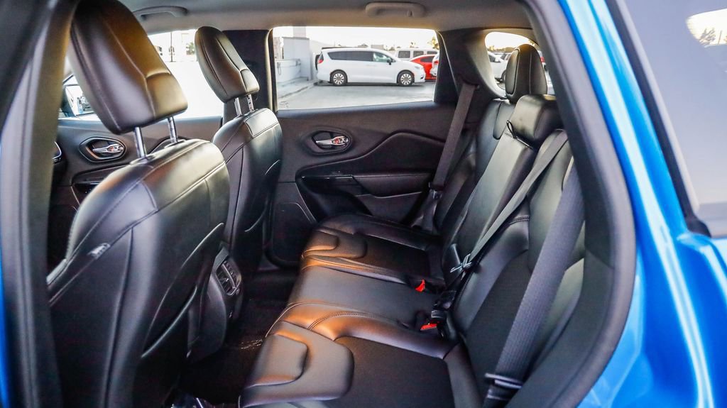 Certified 2021 Jeep Cherokee Latitude Plus image 18