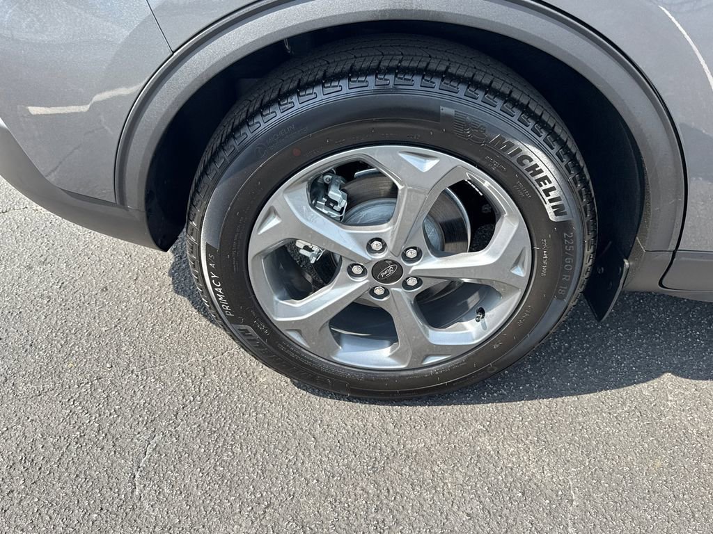 Used 2025 Ford Escape ST-Line FWD image 18