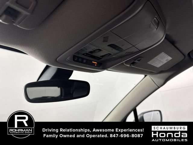 Used 2018 Buick Enclave Essence AWD/4WD image 11