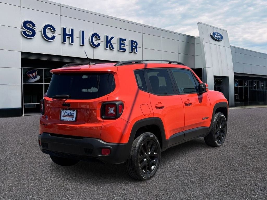 Used 2017 Jeep Renegade Altitude AWD/4WD image 2