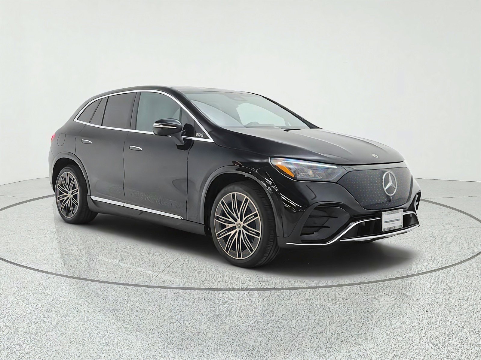 Certified 2026 Mercedes-Benz EQE 320+ SUV image 3