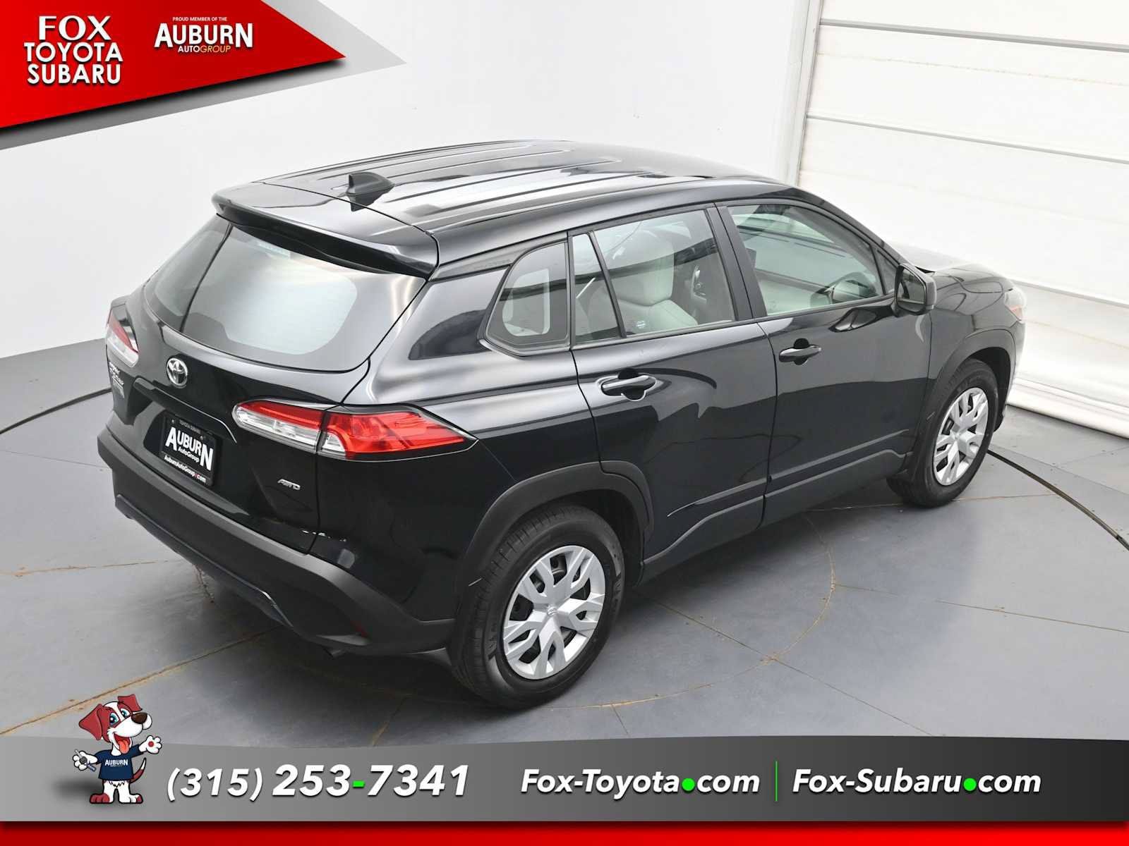Used 2024 Toyota Corolla Cross L AWD/4WD image 29