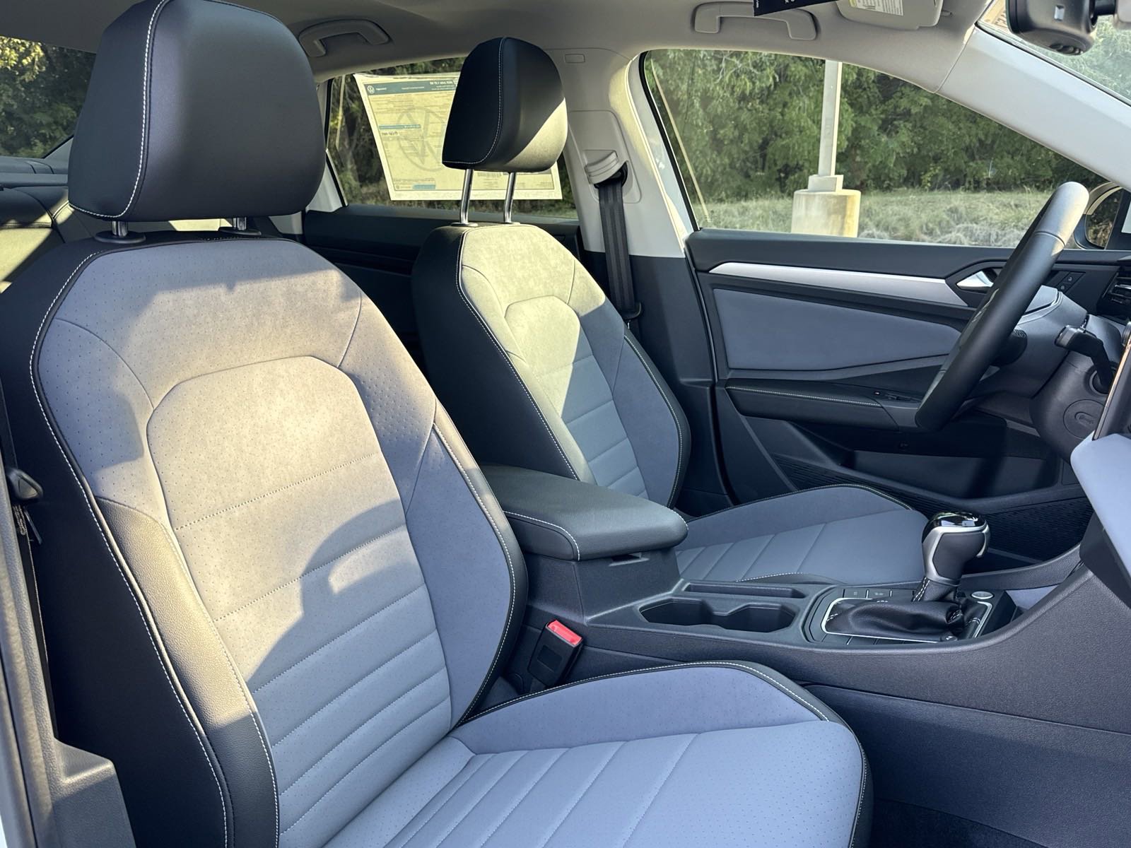 New 2026 Volkswagen Jetta SE FWD image 12