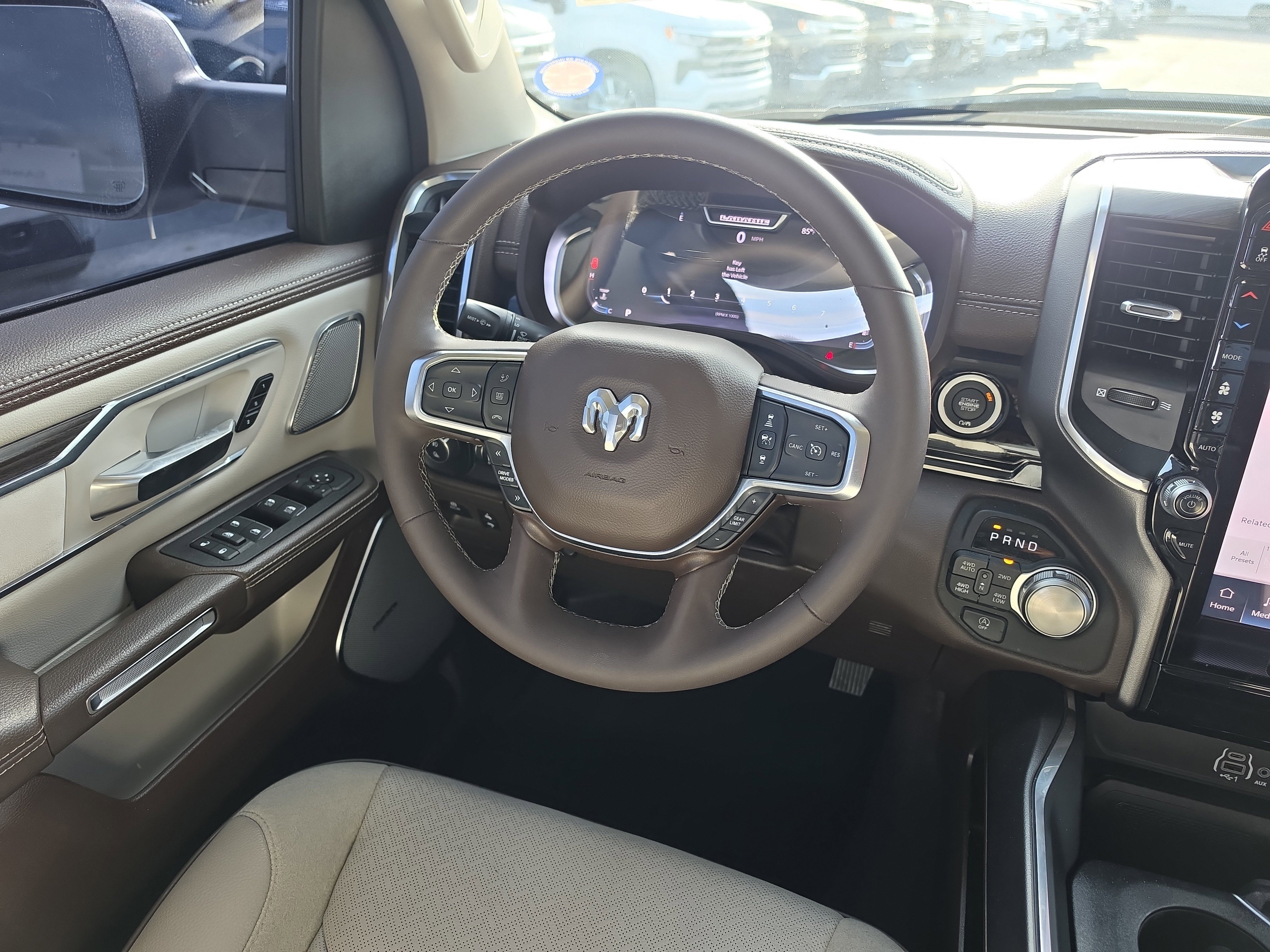 Used 2025 RAM 1500 Laramie AWD/4WD image 9