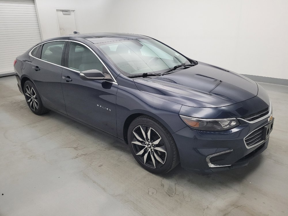 Used 2018 Chevrolet Malibu LT w/ Leather Package FWD image 11