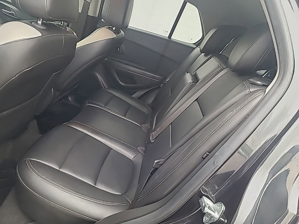 Used 2016 Chevrolet Trax LTZ w/ Midnight Edition image 17