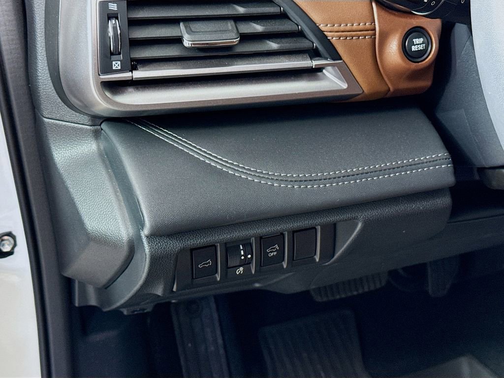 Used 2023 Subaru Outback Touring XT image 10