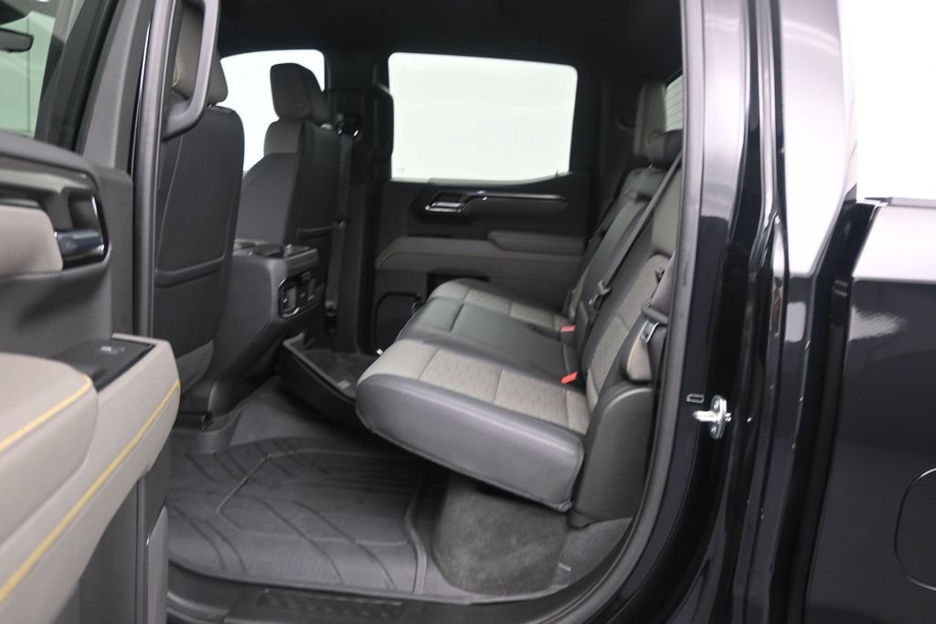 Used 2023 Chevrolet Silverado 1500 ZR2 w/ Technology Package AWD/4WD image 16