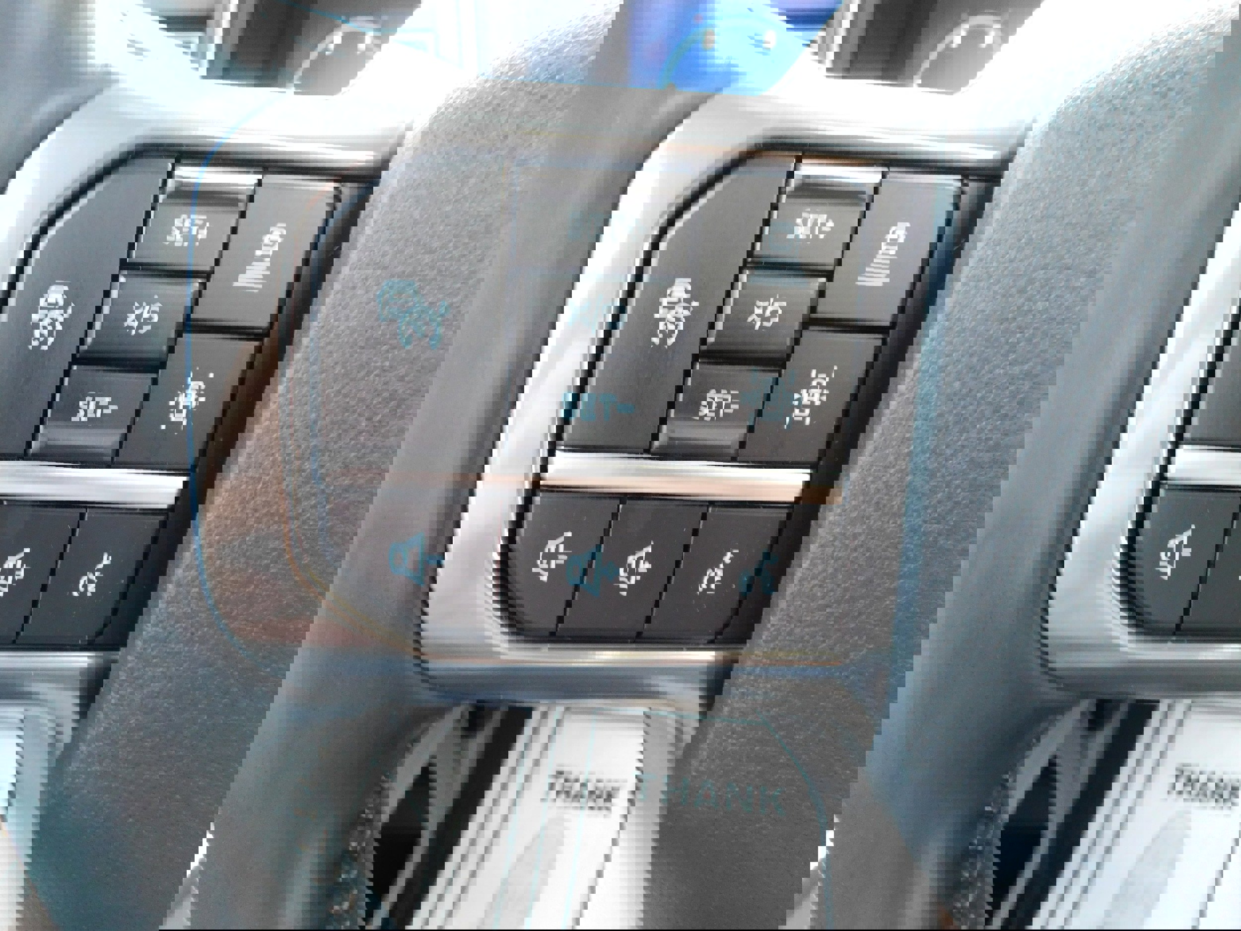 Used 2023 Ford F250 Limited w/ FX4 Off-Road Package image 27