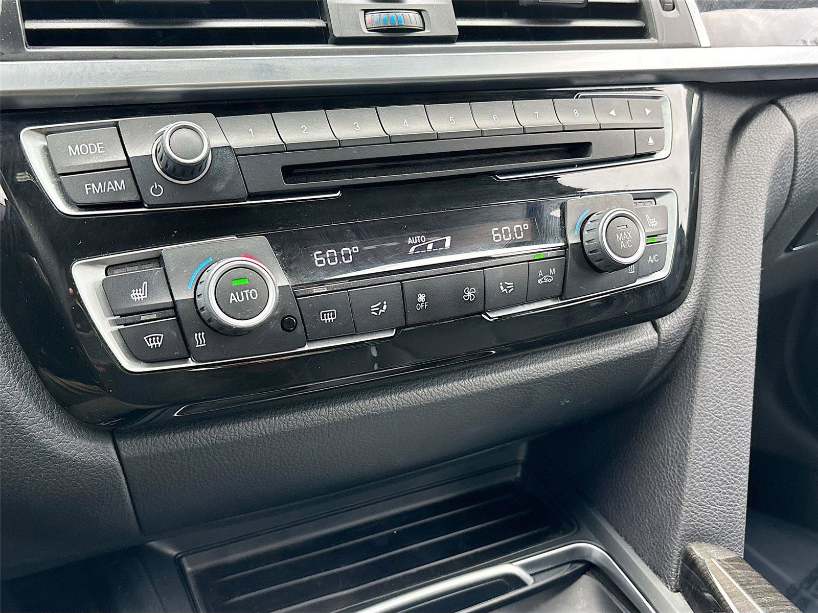 Used 2016 BMW 320i xDrive Sedan image 17