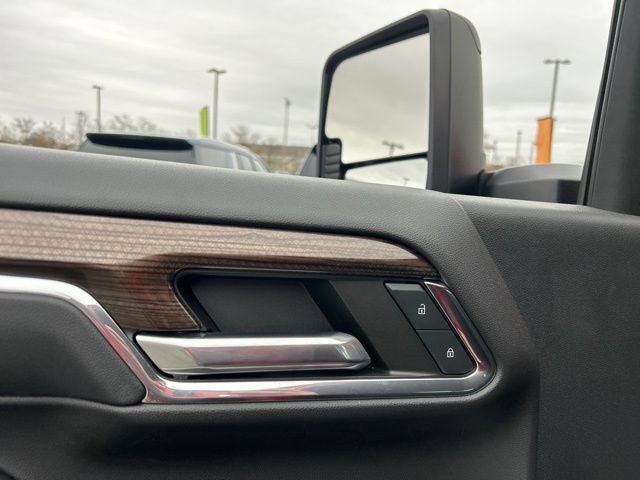 Used 2024 Chevrolet Silverado 2500 LT AWD/4WD image 12