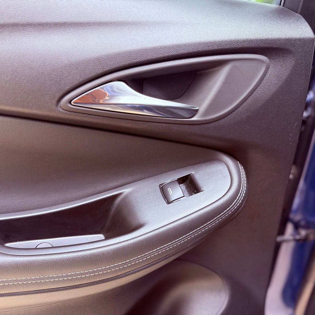 Used 2023 Buick Encore GX Select image 27