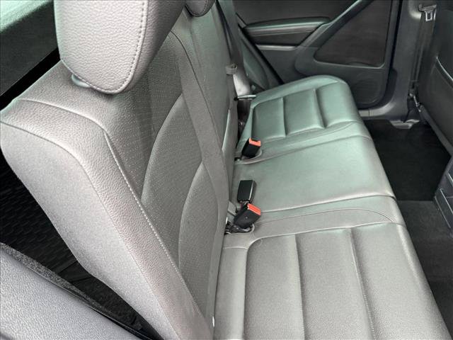 Used 2016 Volkswagen Tiguan SE AWD/4WD image 19
