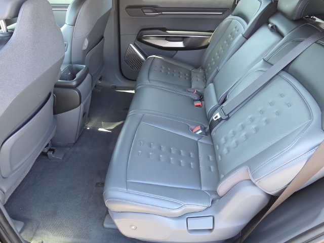 Used 2024 Kia EV9 Wind AWD/4WD image 12