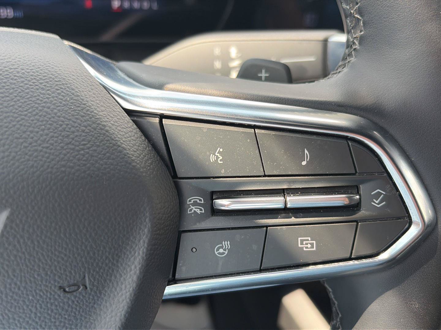Used 2026 Chevrolet Equinox LT AWD/4WD image 26