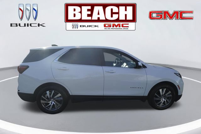 Used 2022 Chevrolet Equinox LT FWD image 2