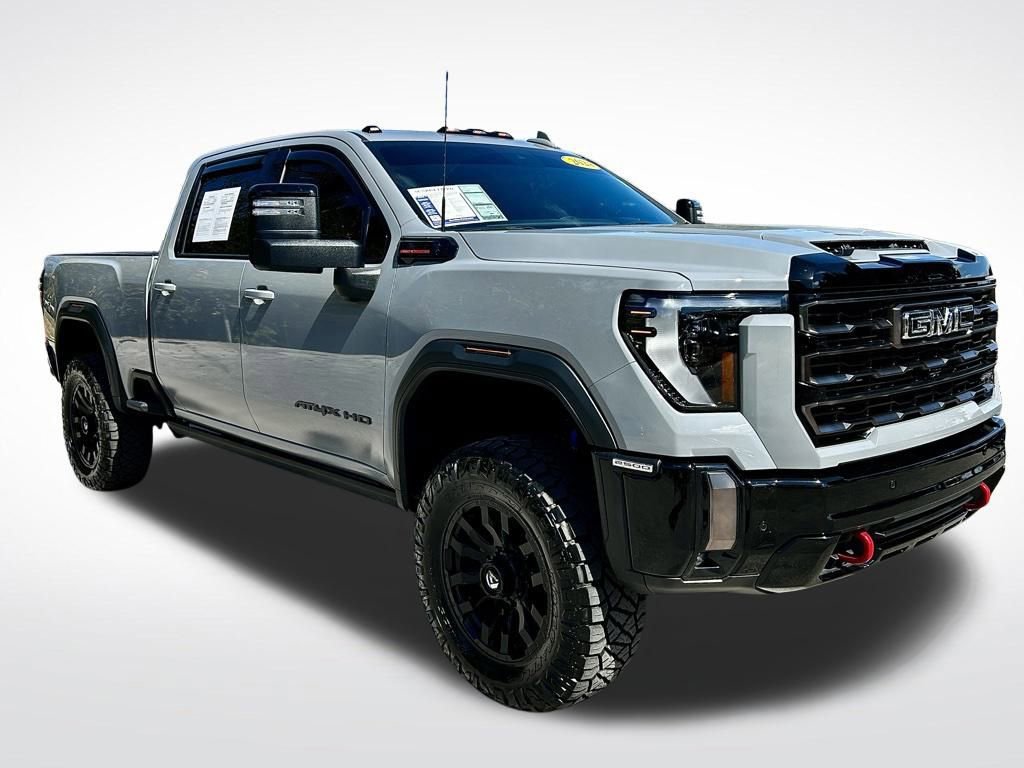 Used 2024 GMC Sierra 2500 AT4X image 3