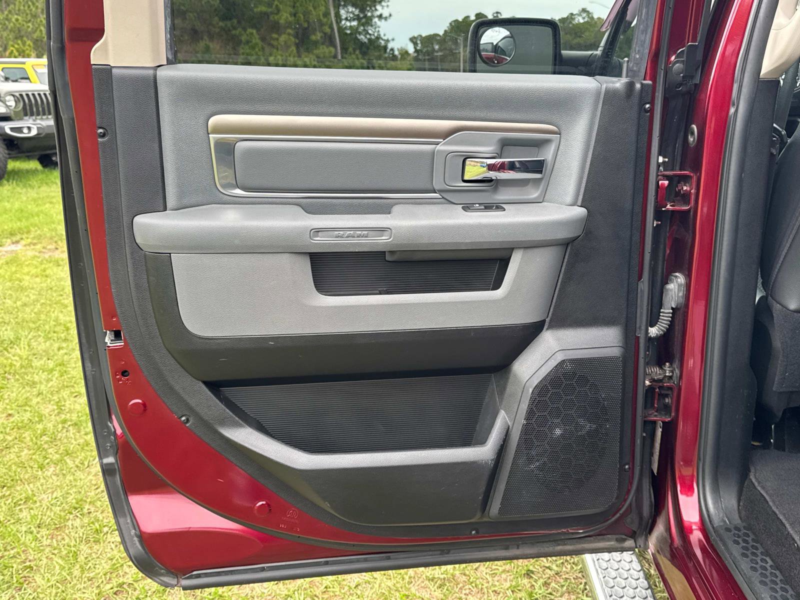 Used 2017 RAM 1500 Lone Star image 11