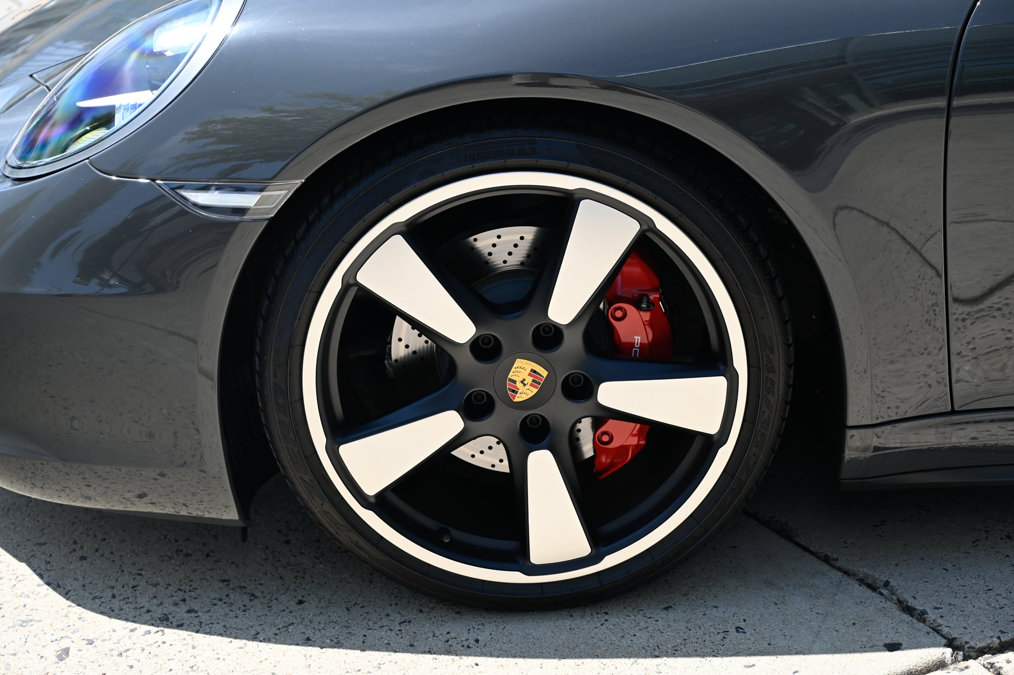 Used 2014 Porsche 911 50th Anniversary Edition RWD image 9