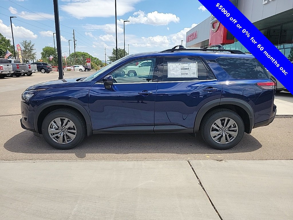 New 2025 Nissan Pathfinder SV w/ Black Appearance Package image 4