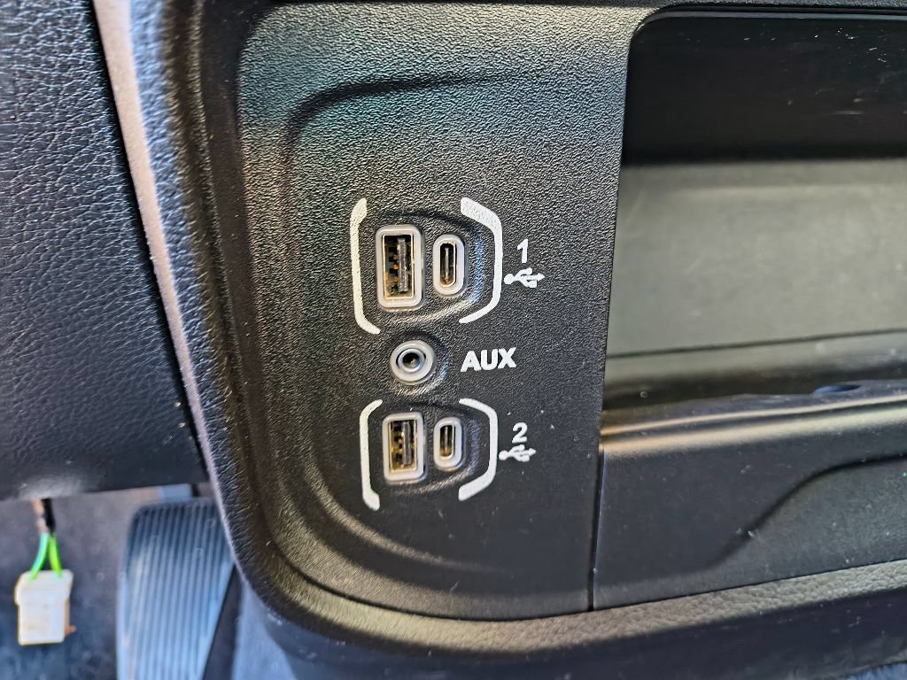Used 2024 RAM 3500 Big Horn AWD/4WD image 31