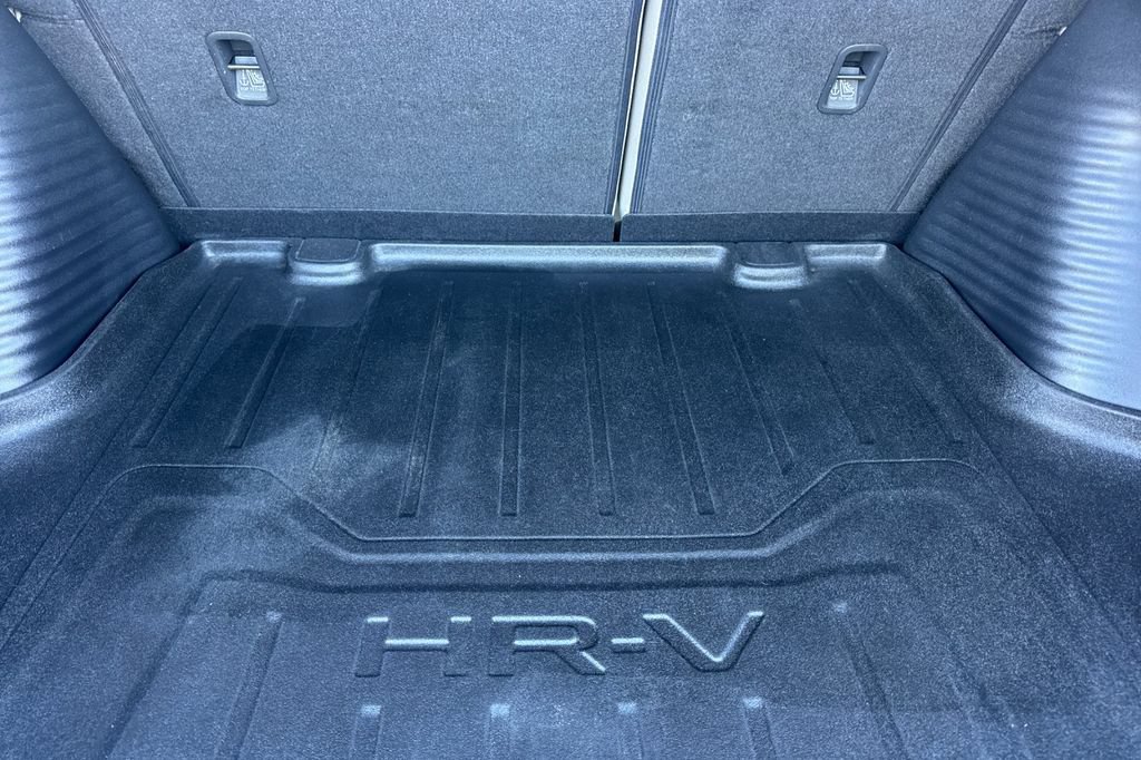 Certified 2025 Honda HR-V LX image 17