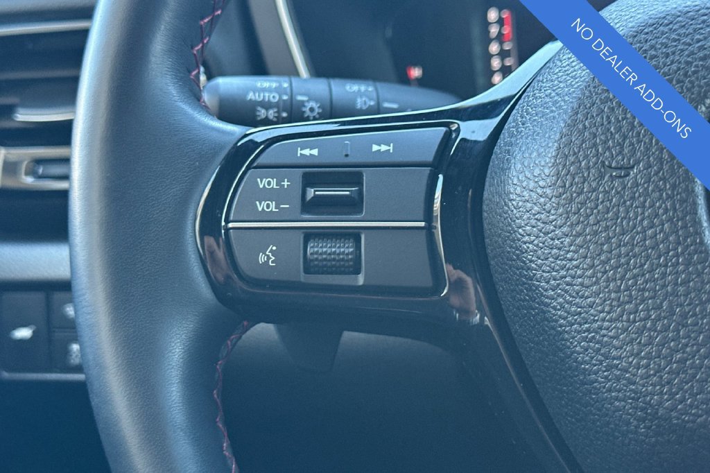 Certified 2025 Honda Pilot Black Edition image 26