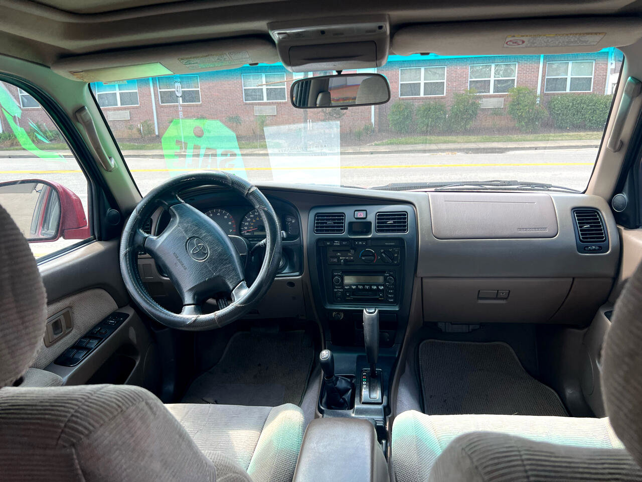 Used 2000 Toyota 4Runner SR5 image 9