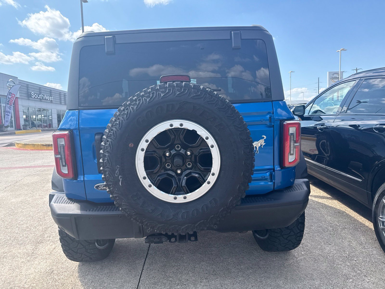 Used 2022 Ford Bronco Badlands w/ Sasquatch Package AWD/4WD image 7