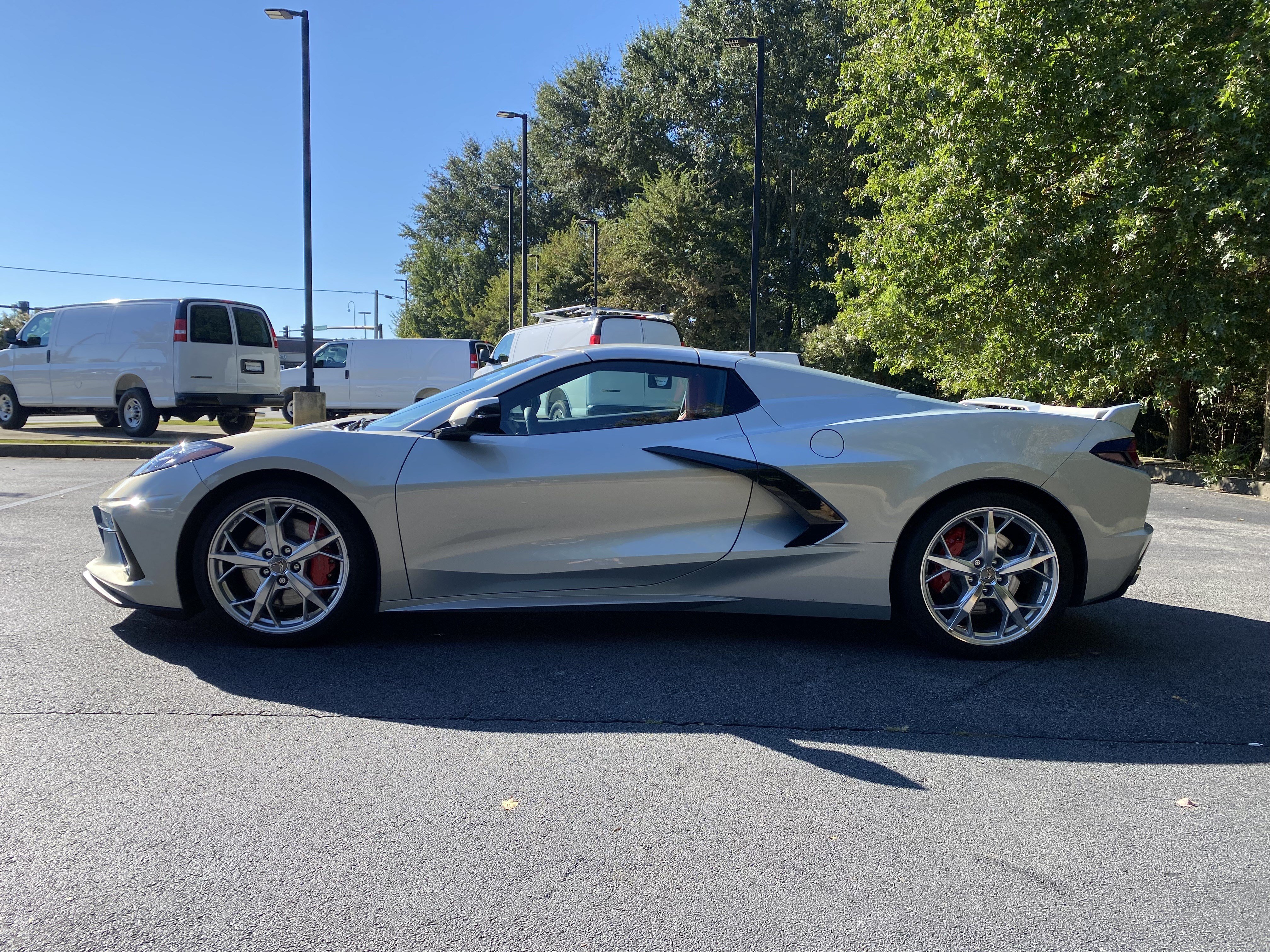 Used 2021 Chevrolet Corvette Stingray Preferred Conv w/ Z51 Performance Package RWD image 6