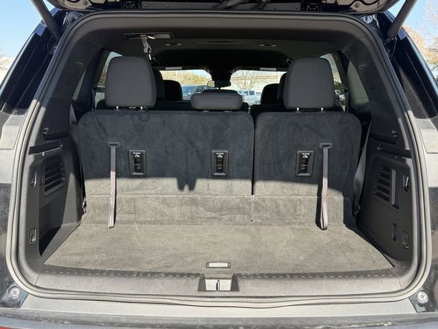 Used 2025 GMC Acadia Elevation image 32