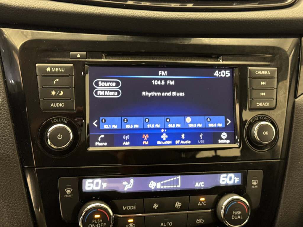 Used 2021 Nissan Rogue Sport SV FWD image 23