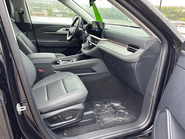 New 2026 Ford Explorer Active w/ Active Comfort Package AWD/4WD image 19