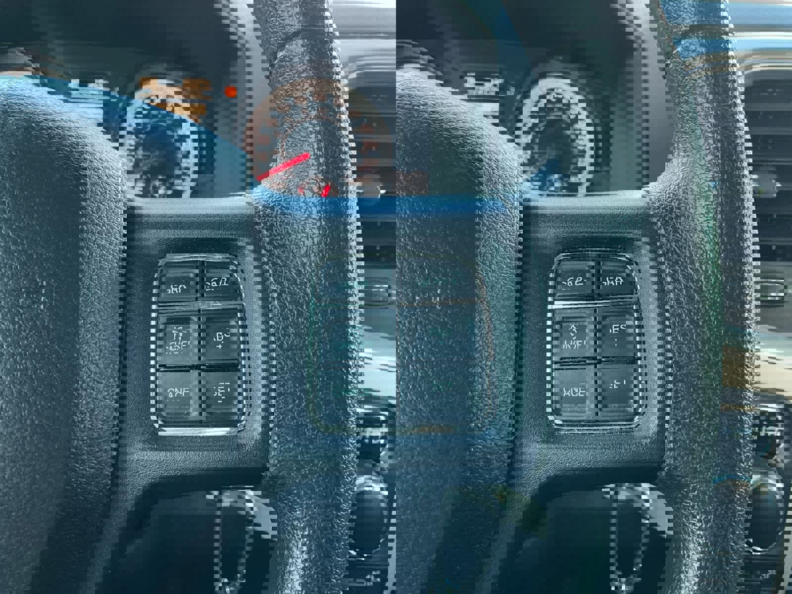 Used 2018 RAM 1500 Classic SLT image 19