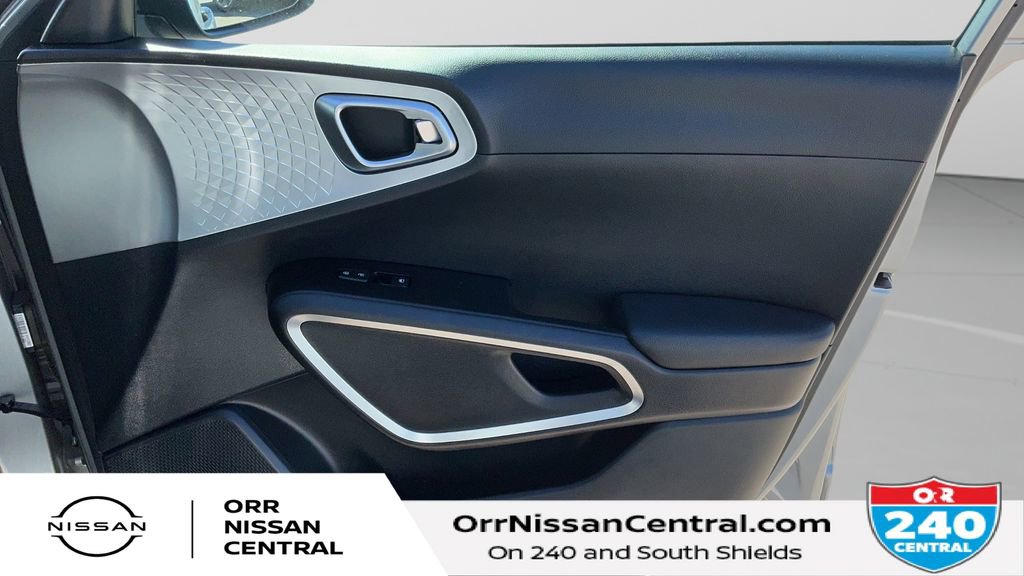 Used 2024 Kia Soul LX w/ Option Group 015 image 10