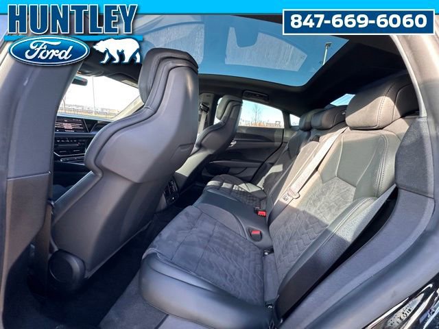 Used 2022 Audi e-tron GT Premium Plus w/ Performance Package image 14