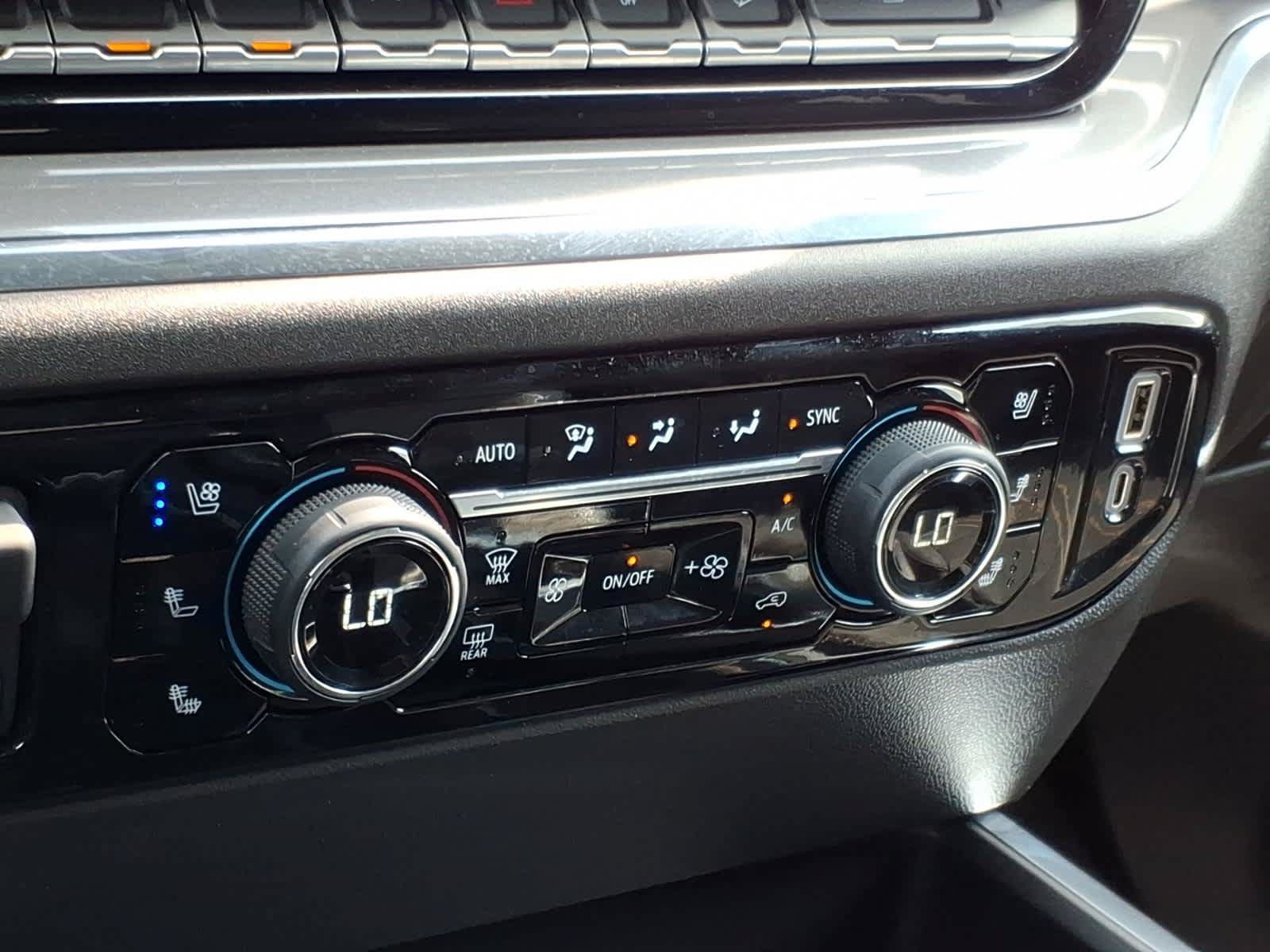 Certified 2023 Chevrolet Silverado 1500 High Country w/ Technology Package AWD/4WD image 10
