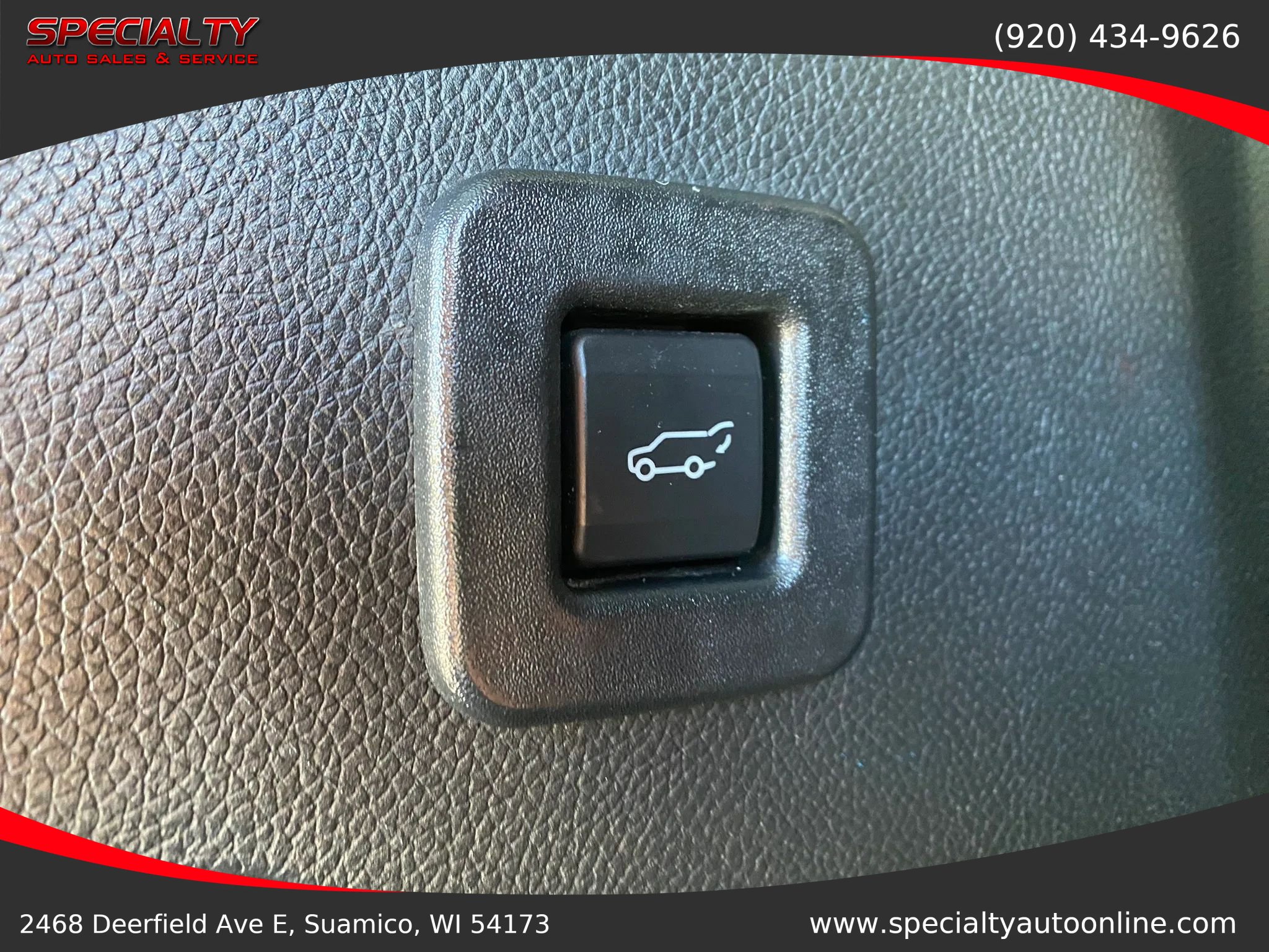 Used 2016 Ford Expedition XLT w/ Equipment Group 202A AWD/4WD image 26