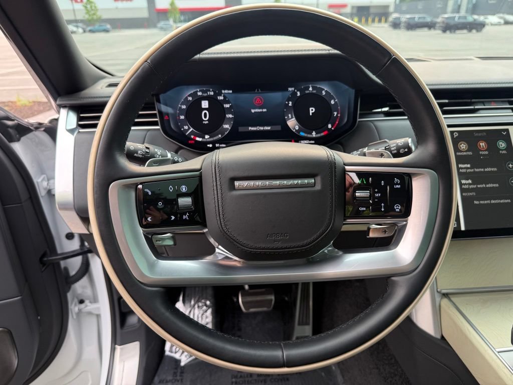 Used 2024 Land Rover Range Rover SV AWD/4WD image 15
