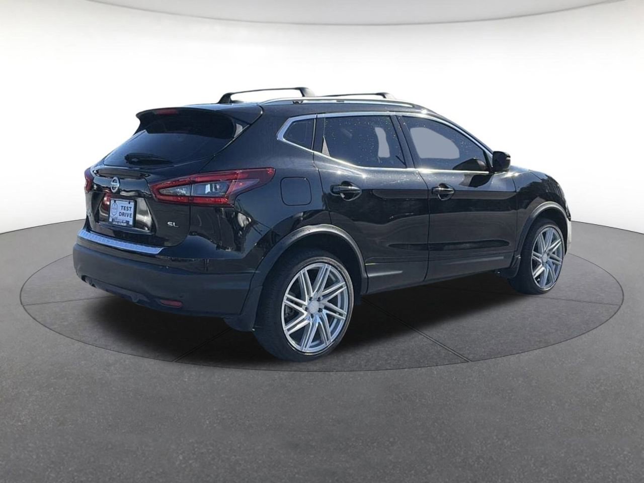 Used 2022 Nissan Rogue Sport SL image 5