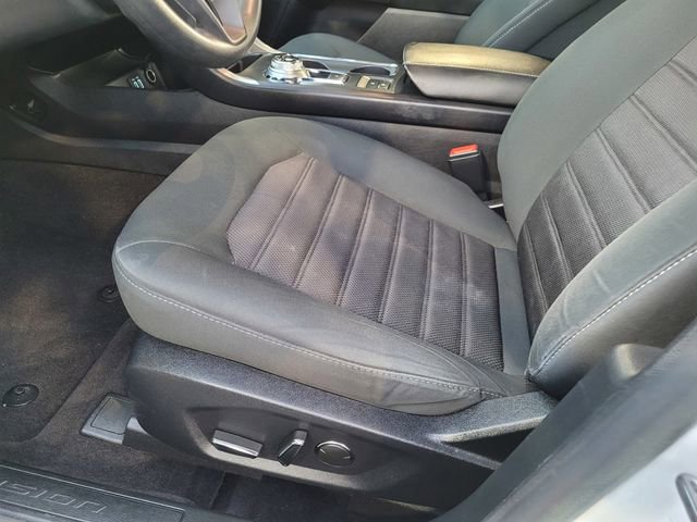 Used 2020 Ford Fusion SE image 17