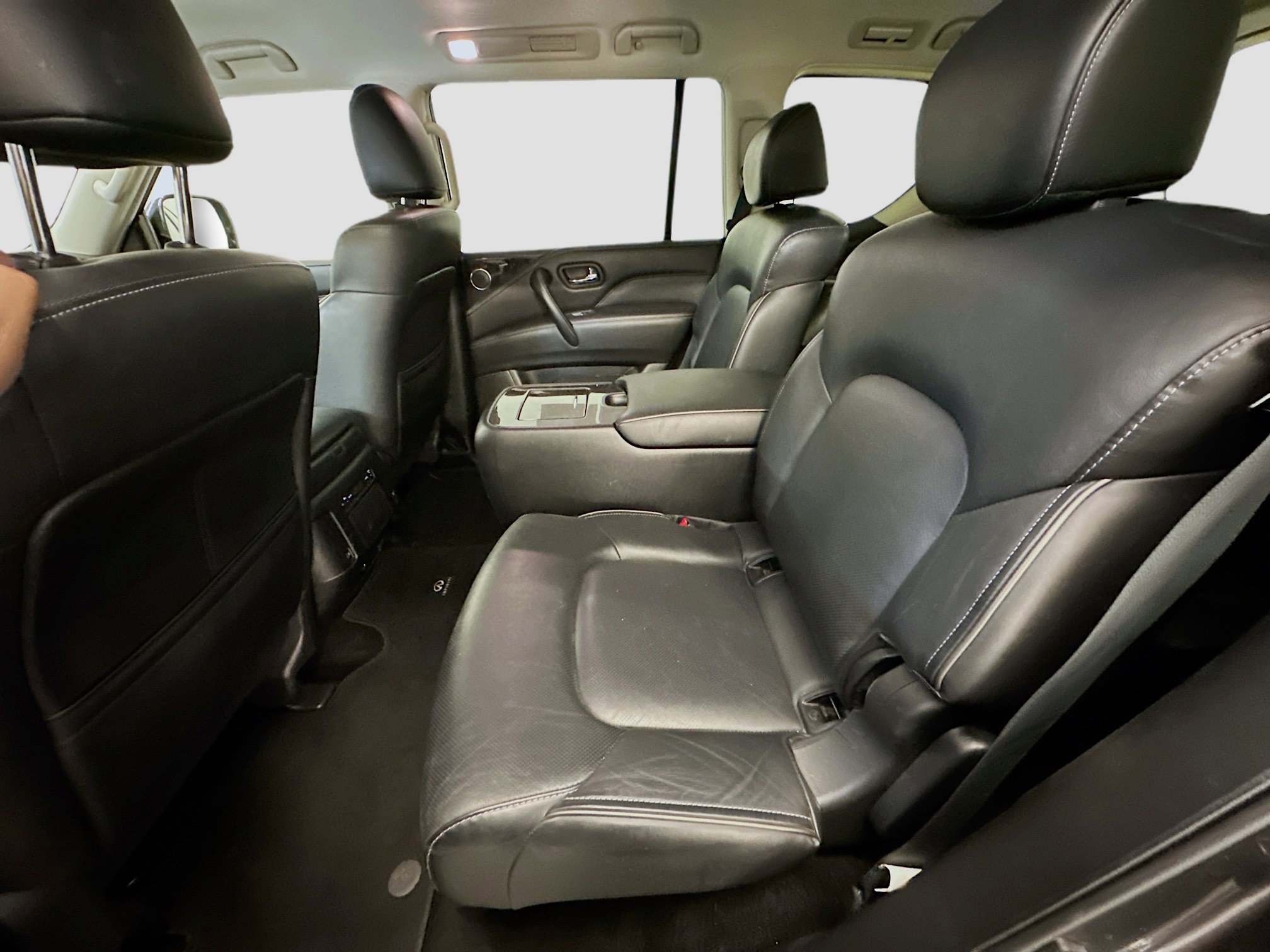 Used 2024 INFINITI QX80 Luxe image 29